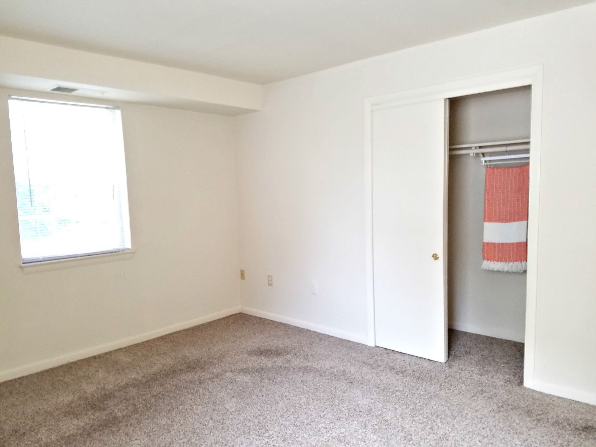 Parkside & Parkwood Apartments – photo 5
