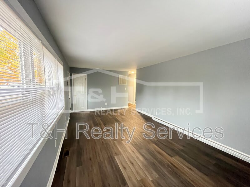 1330 West Tate Street – photo 5