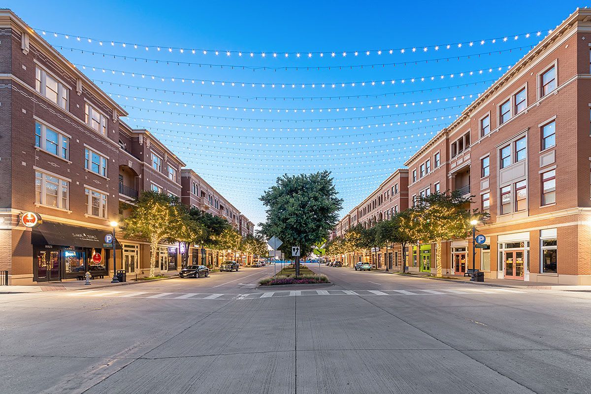 Plaza At Frisco Square – photo 4