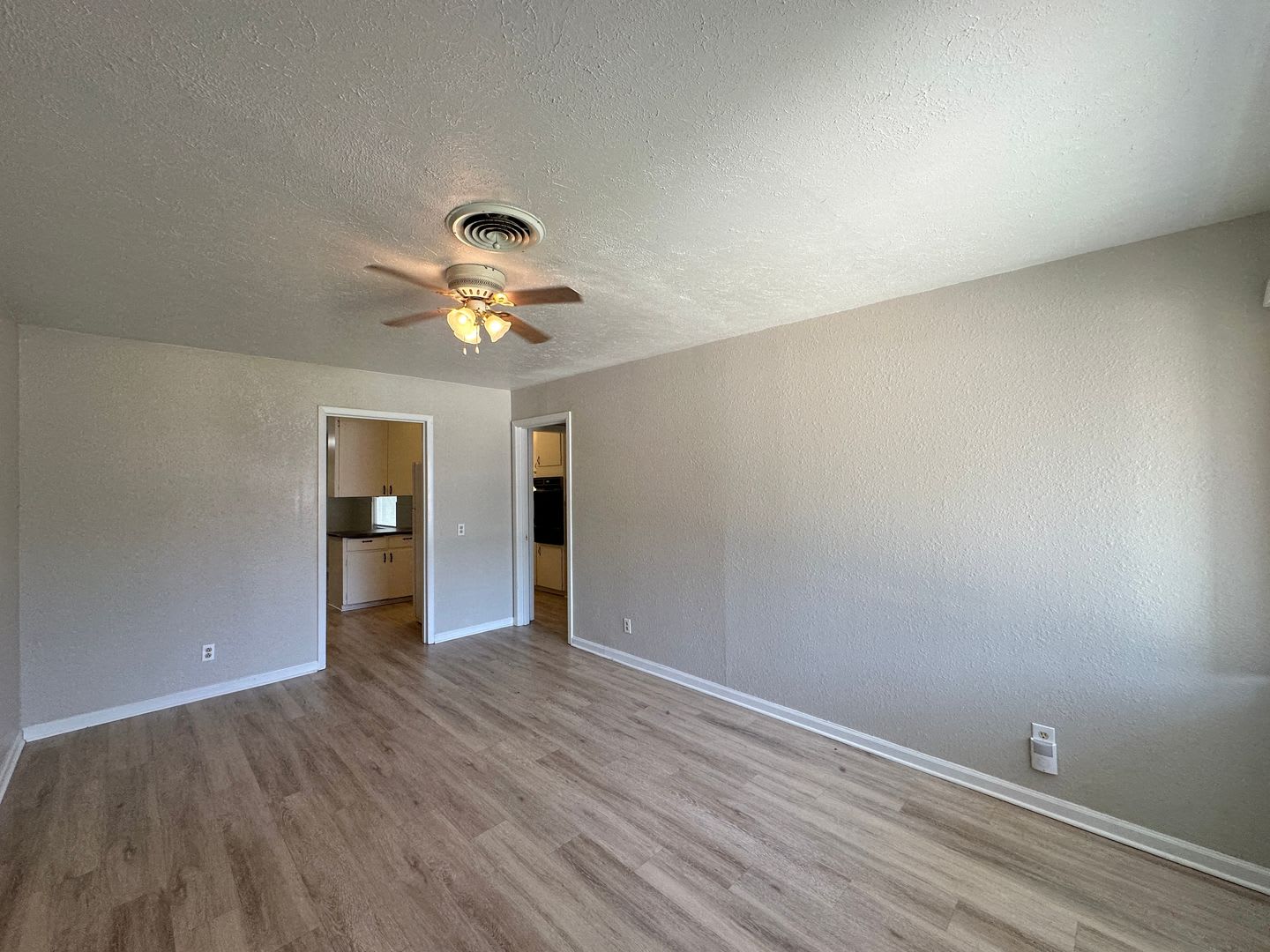 Price Drop! Pets Accepted! – photo 2