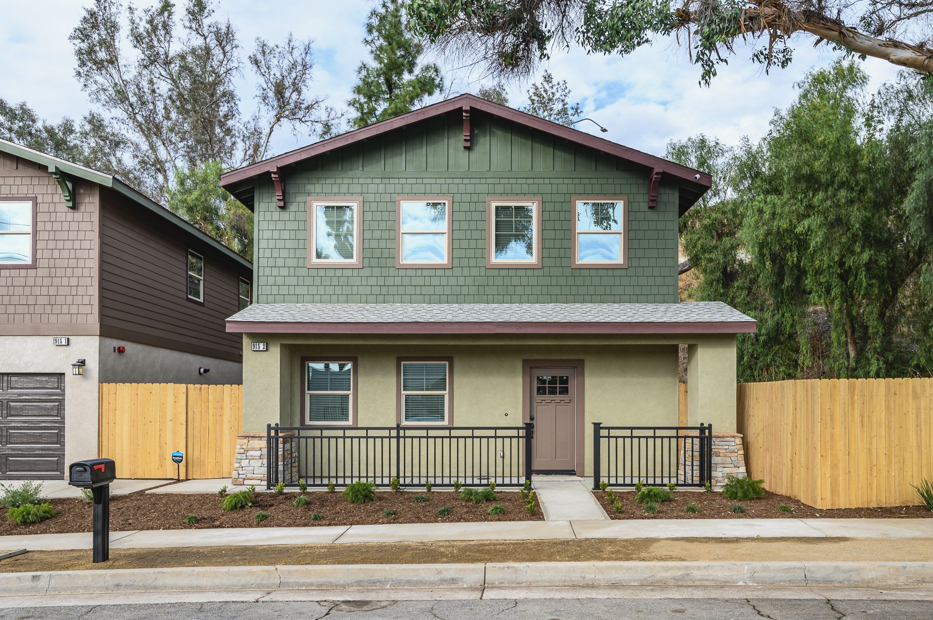 915 E Central Ave – photo 1