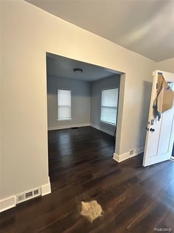 6242 Frontenac Street – photo 2