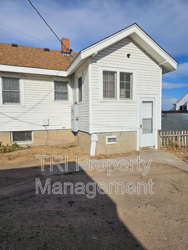 2204 1 2 9Th St – photo 2