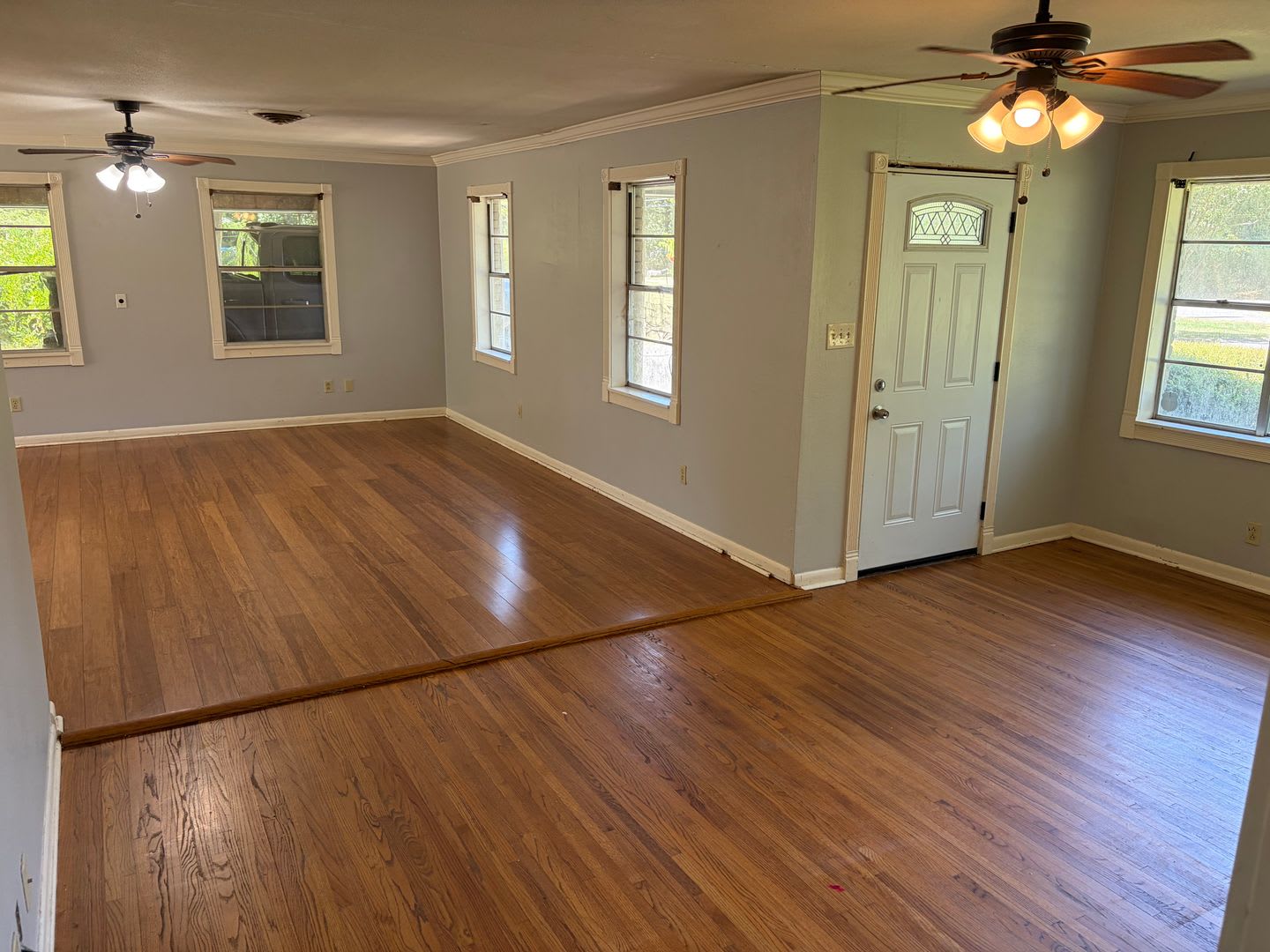 Beautiful 3 Bedroom Western Hills Home – photo 4