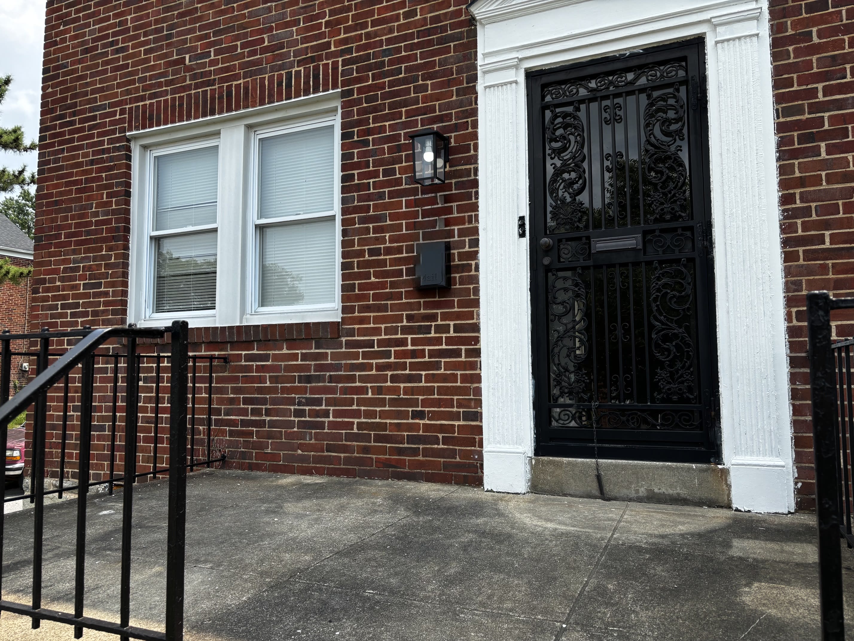 1555 Northwick Road – photo 2