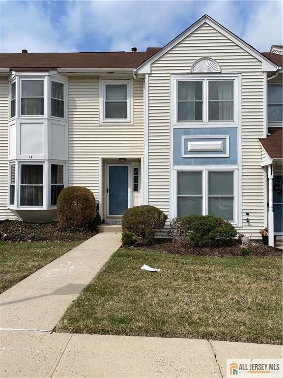 14 Concord Square – photo 1
