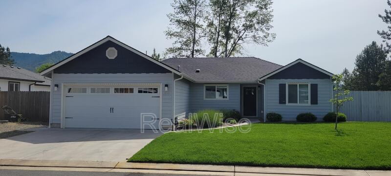 1775 Daffodil Ln – photo 2