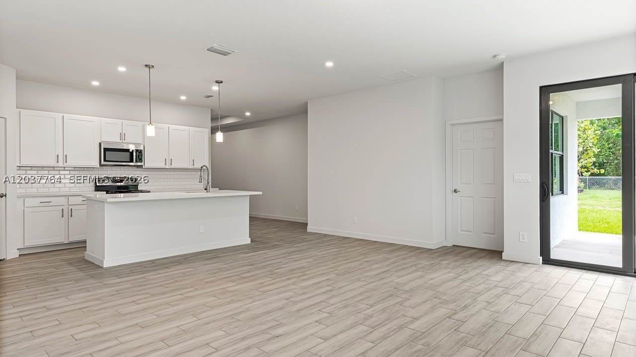7704 Pacific Ave – photo 2