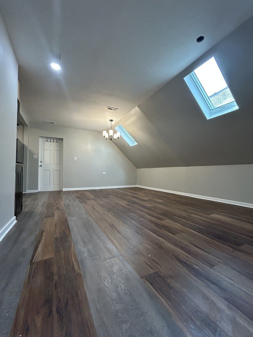 4834 N Ridgeway Avenue – photo 5
