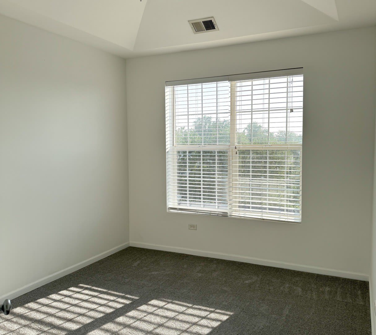 16600 Liberty Circle – photo 2