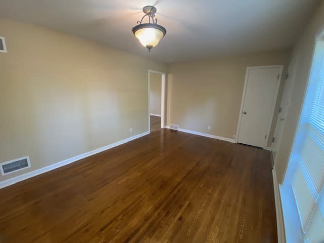 6297 Bronte Avenue – photo 5