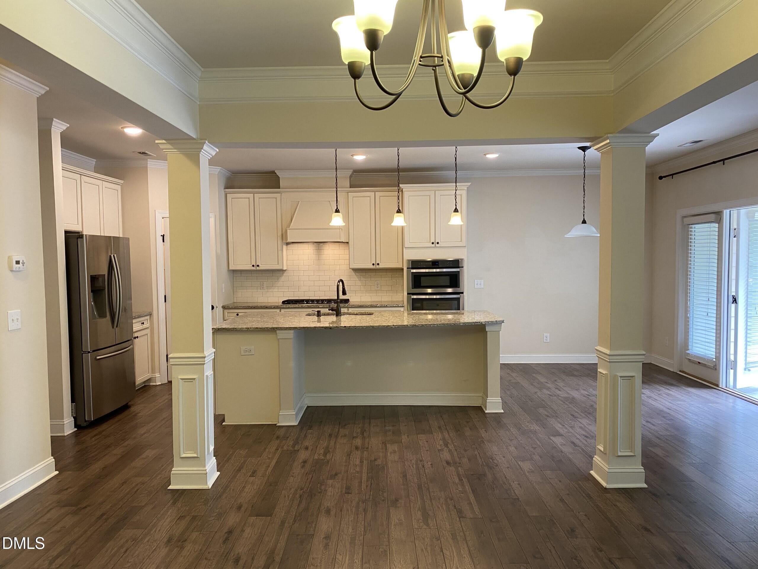 1874 Blue Jay Point – photo 4