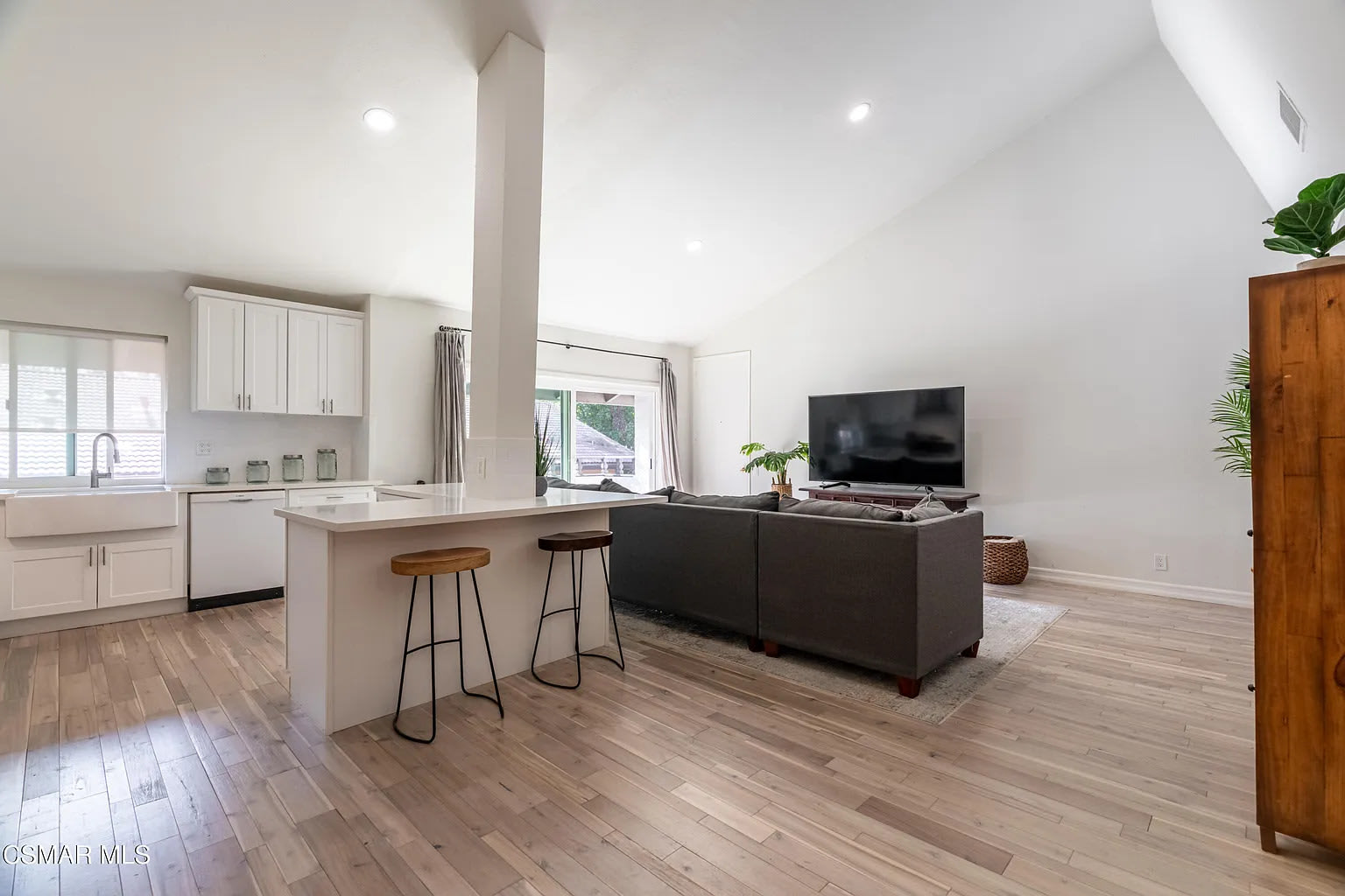 31550 Agoura Rd Unit 3 – photo 4
