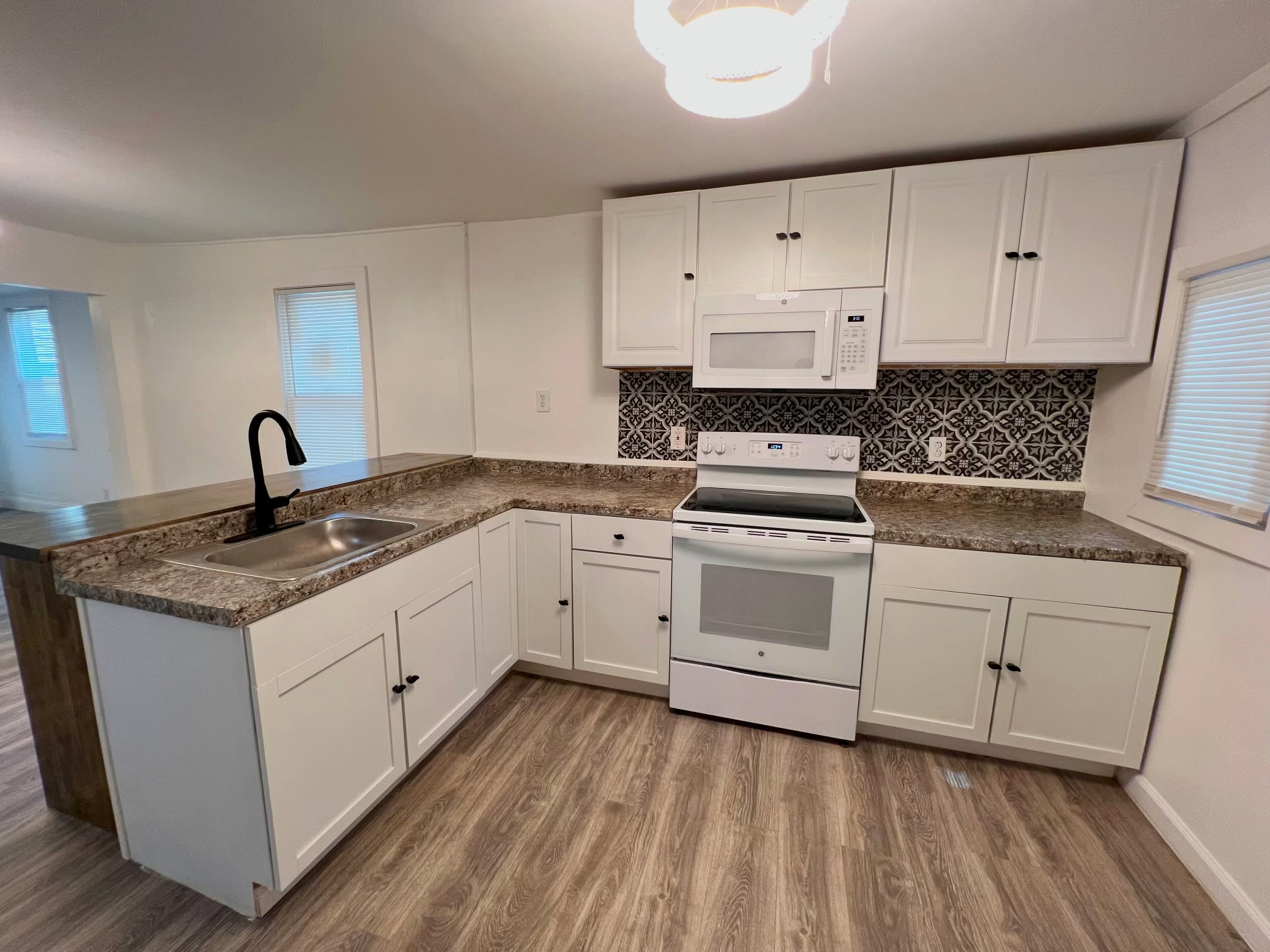 157 Doctor Samuel Mccree Way – photo 4