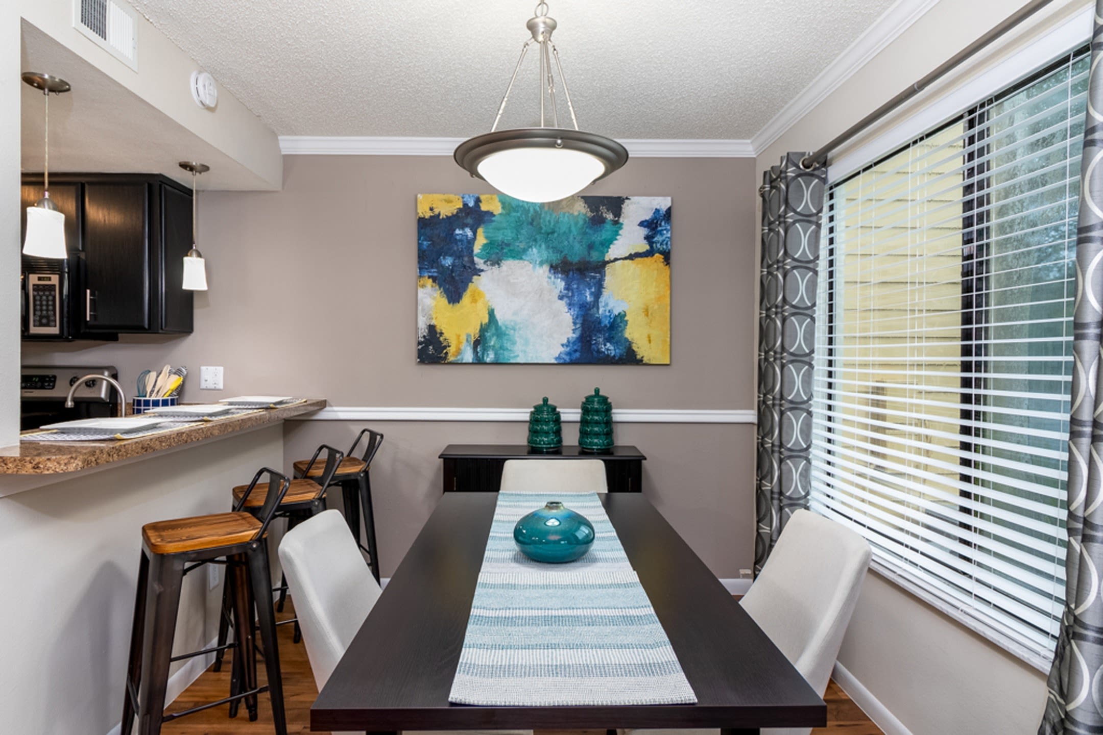 Lakes of Northdale Apartments – photo 5