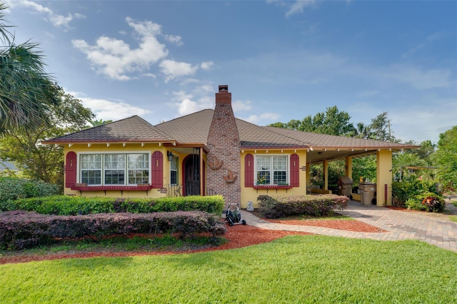 2390 SHERIDAN Road – photo 2