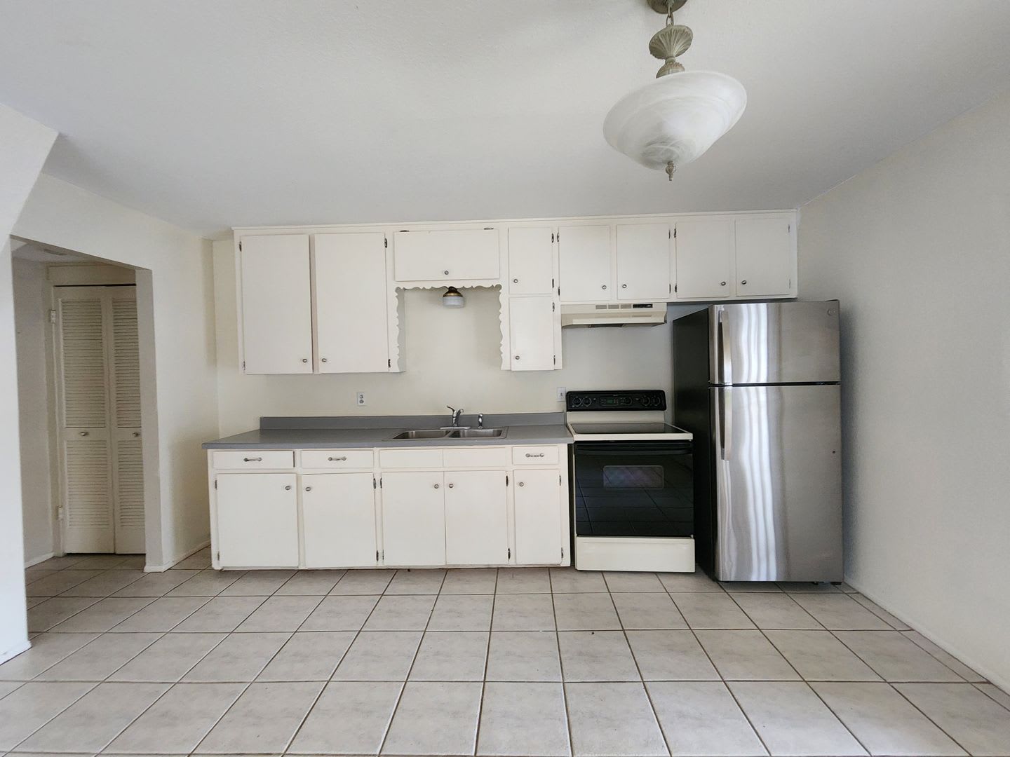 Walk To The Comal River Schlitterbahn Downtown Nb 1 1 Duplex With Courtyard Includes Fridge Washer Dryer Nbisd – photo 5
