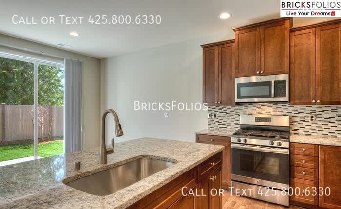 8105 174Th Street Court East – photo 2
