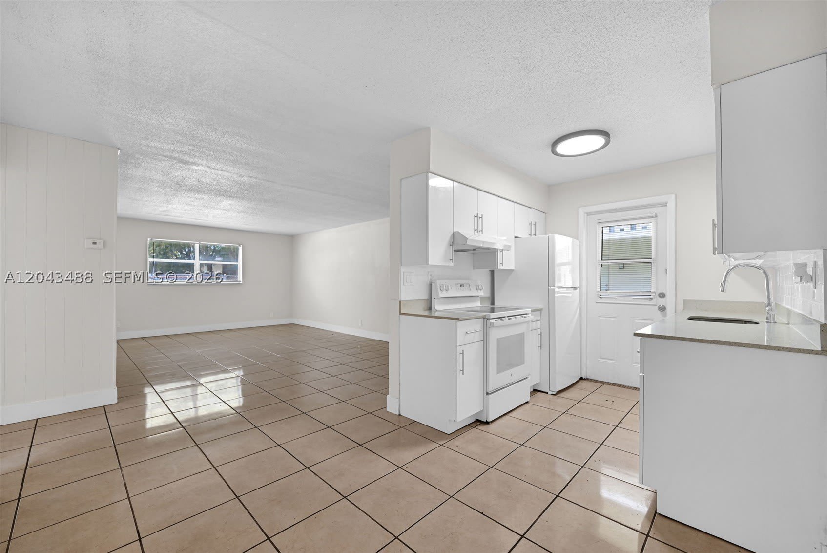 861 SW 74 TER – photo 2