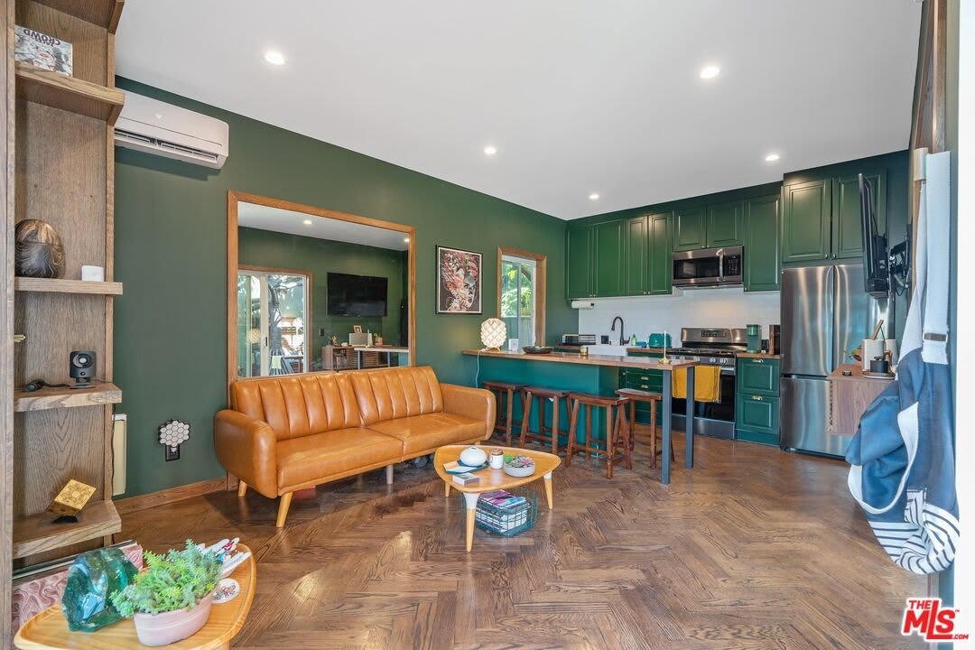 7507 1 2 Lexington Ave – photo 2