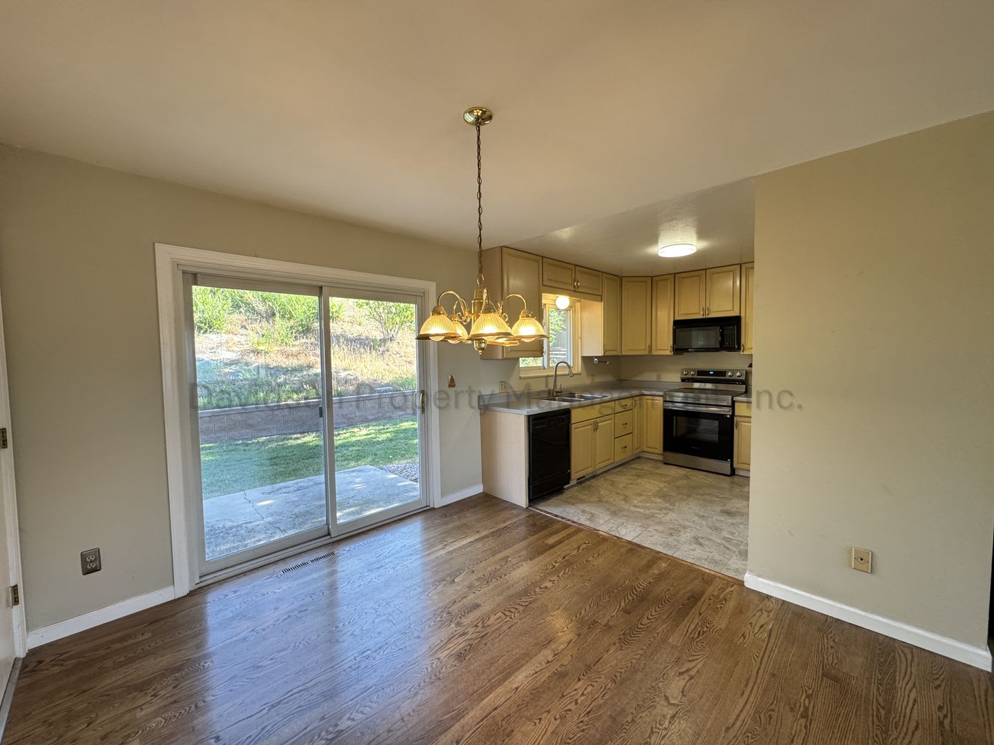 Cozy 3 Bedroom House in Southeast Colorado Springs – photo 5