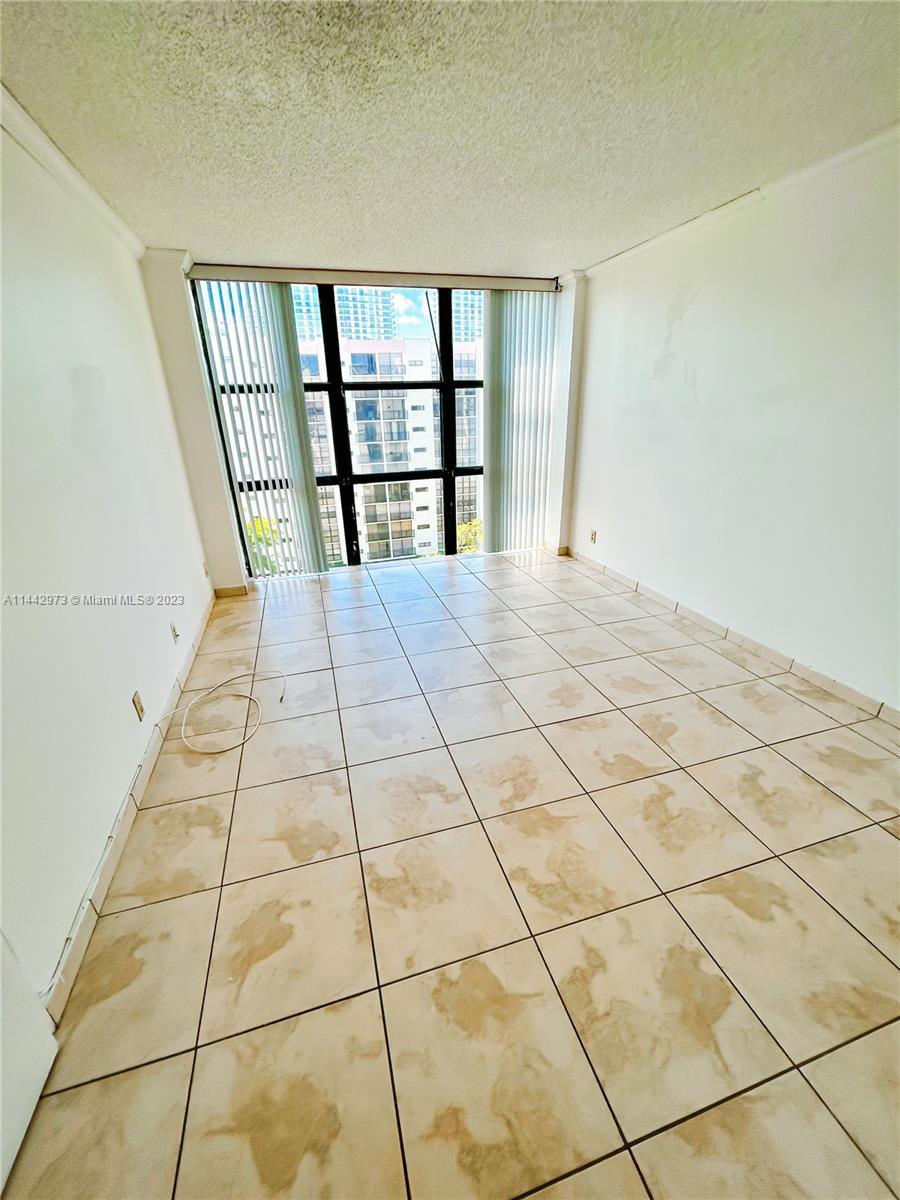 17011 North Bay Road – photo 5