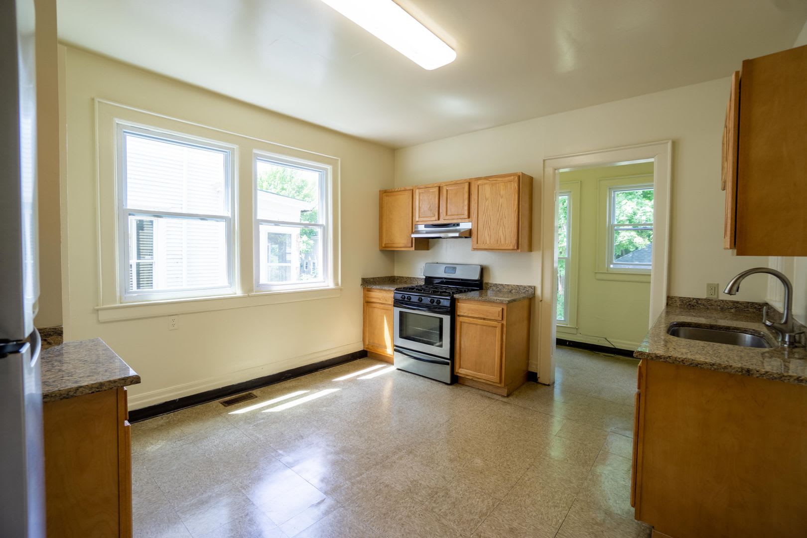 817 Euclid Ave – photo 2