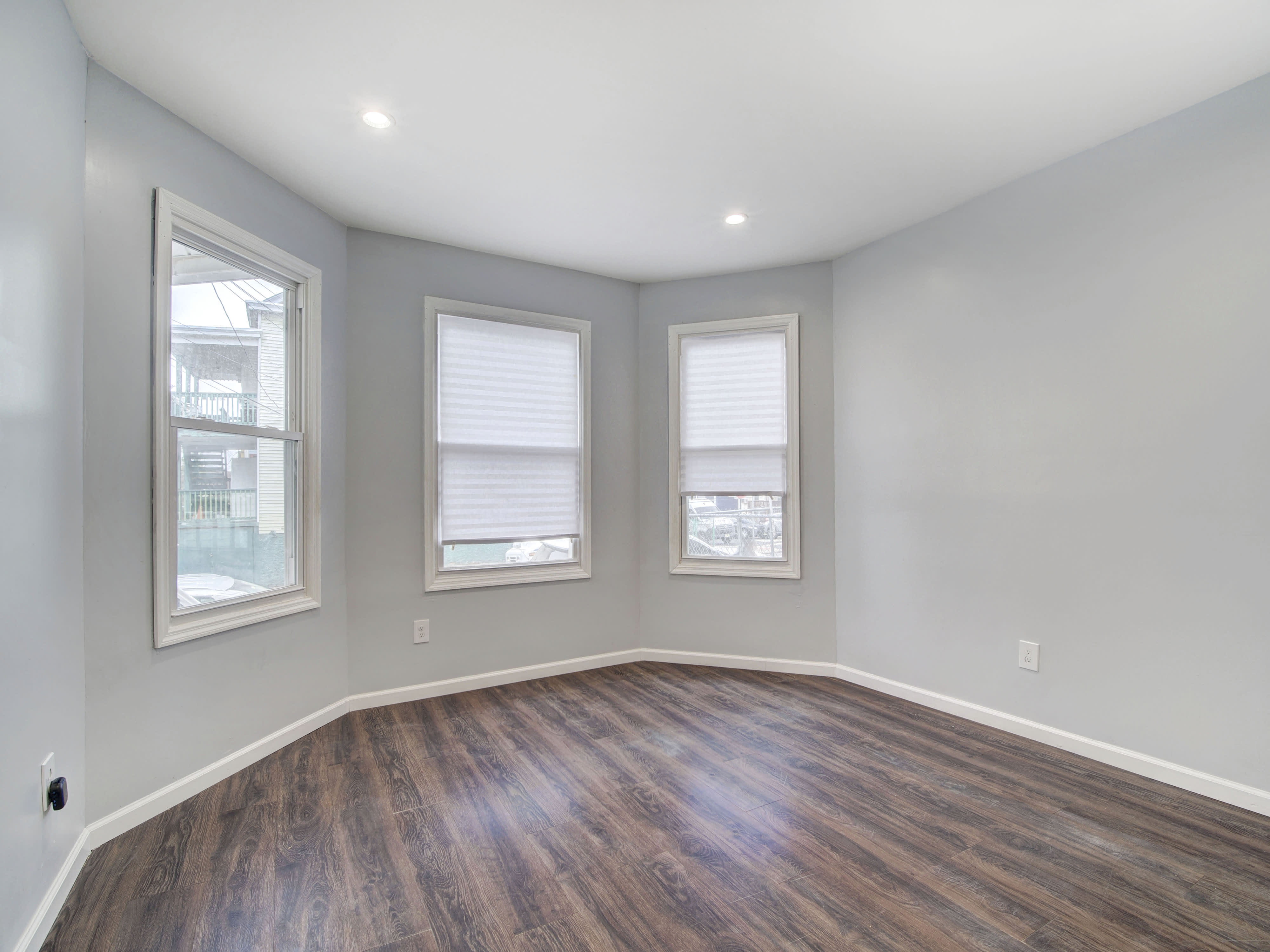 209 N 4th St – photo 4