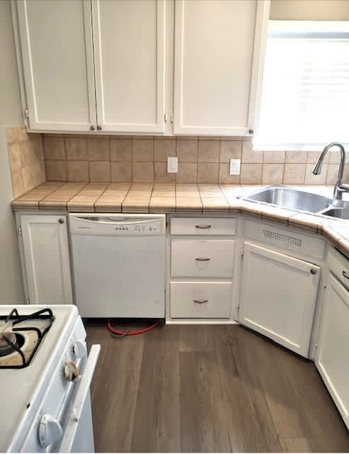 1135 1 2 E 67Th St – photo 4
