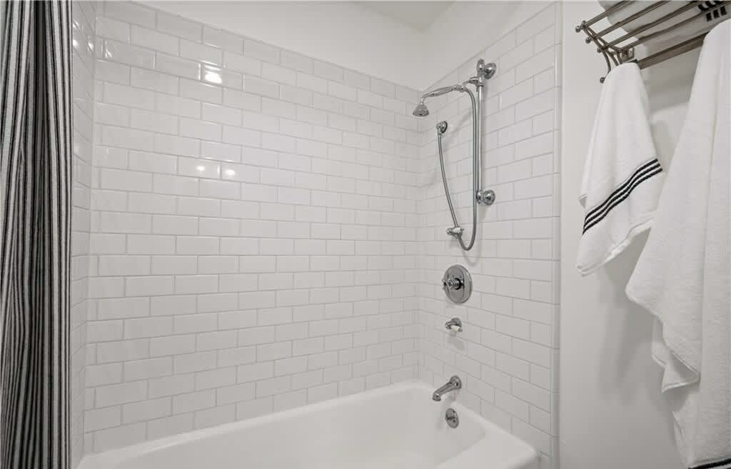 5226 Marina Pacifica Drive South – photo 5