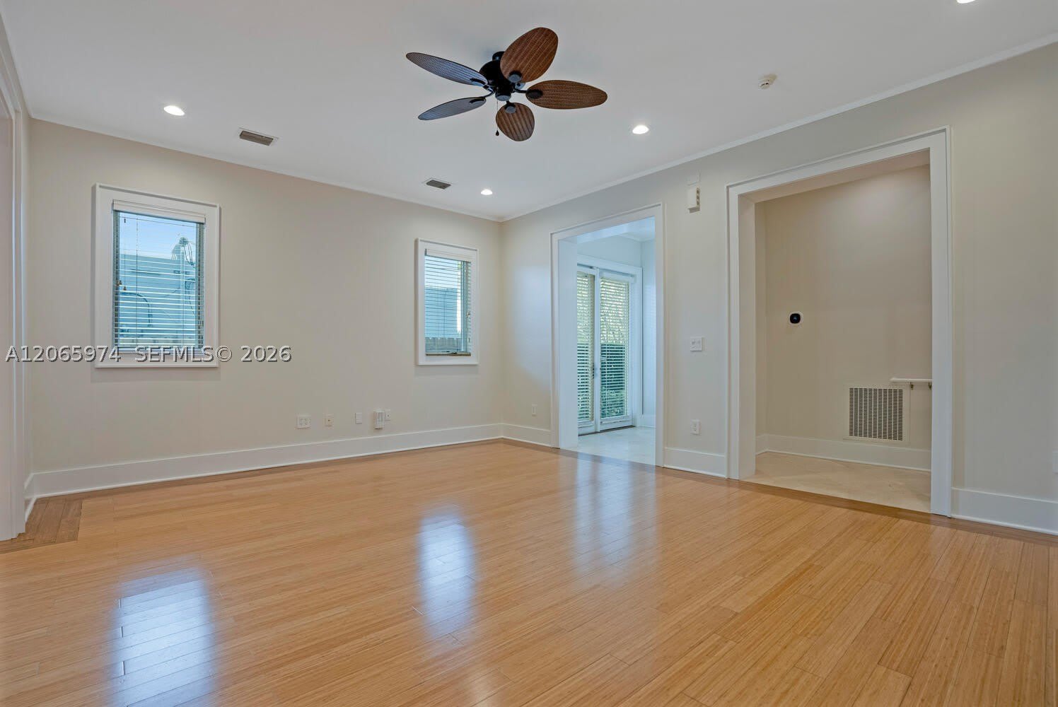 3072 Carter St – photo 3