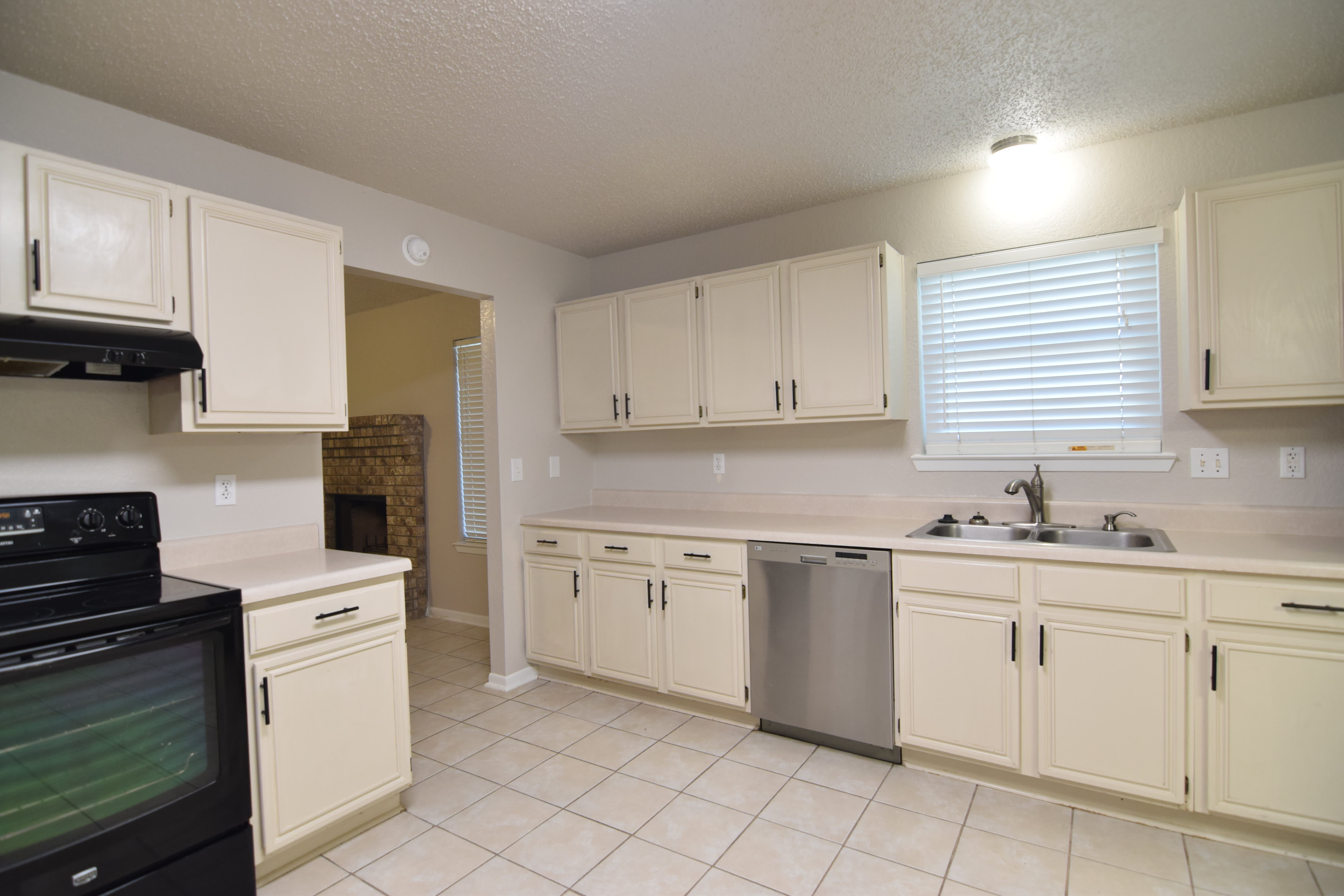2806 Fieldstone Dr – photo 5