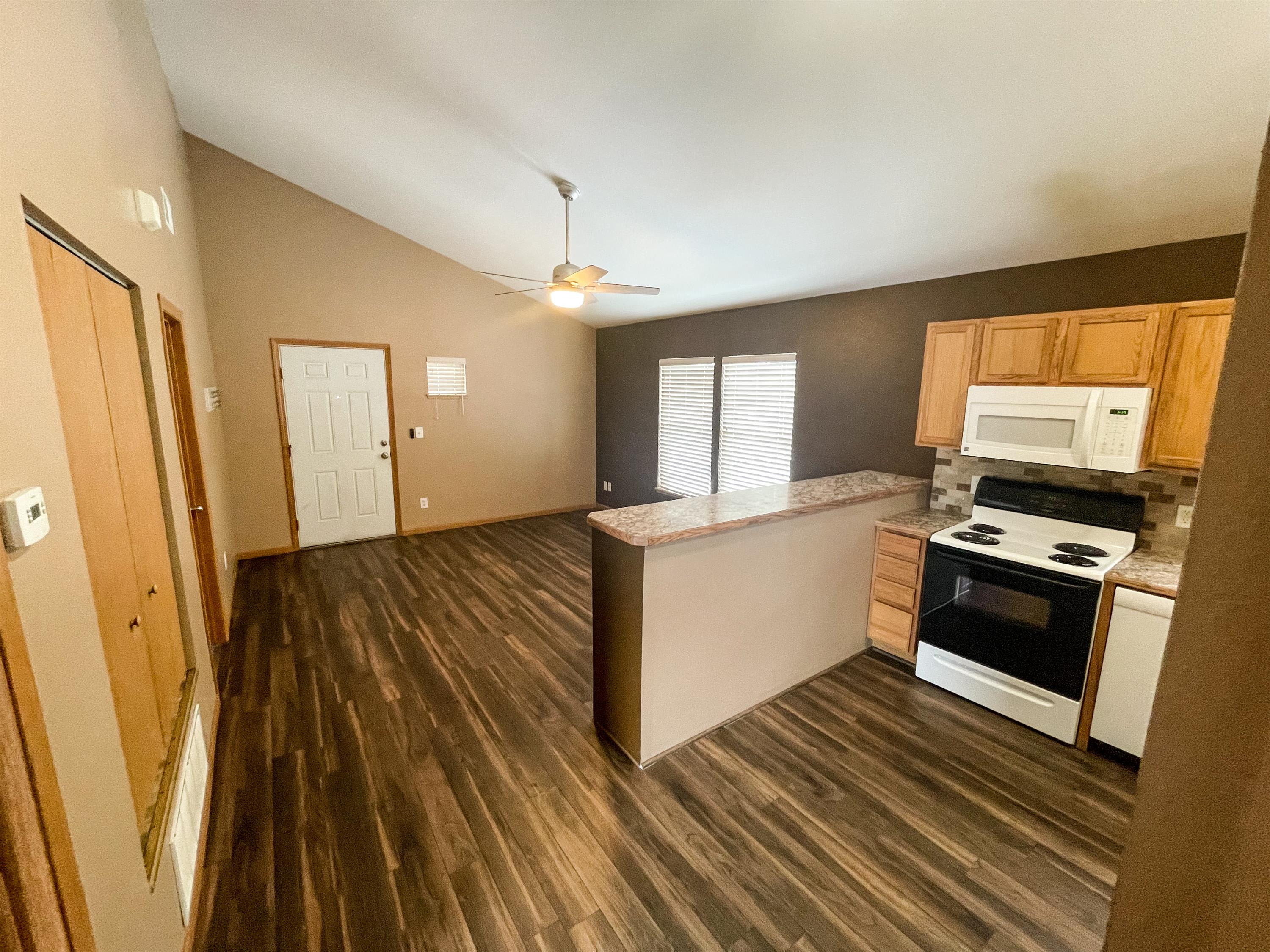 517 Mitchell Street – photo 2