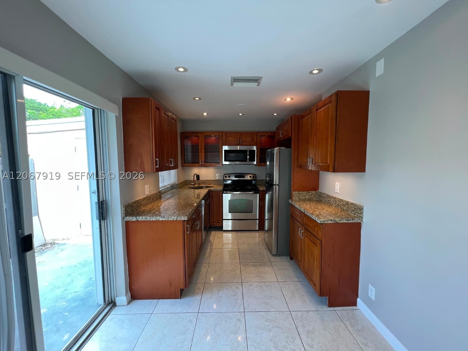 1591 Springside Dr – photo 4