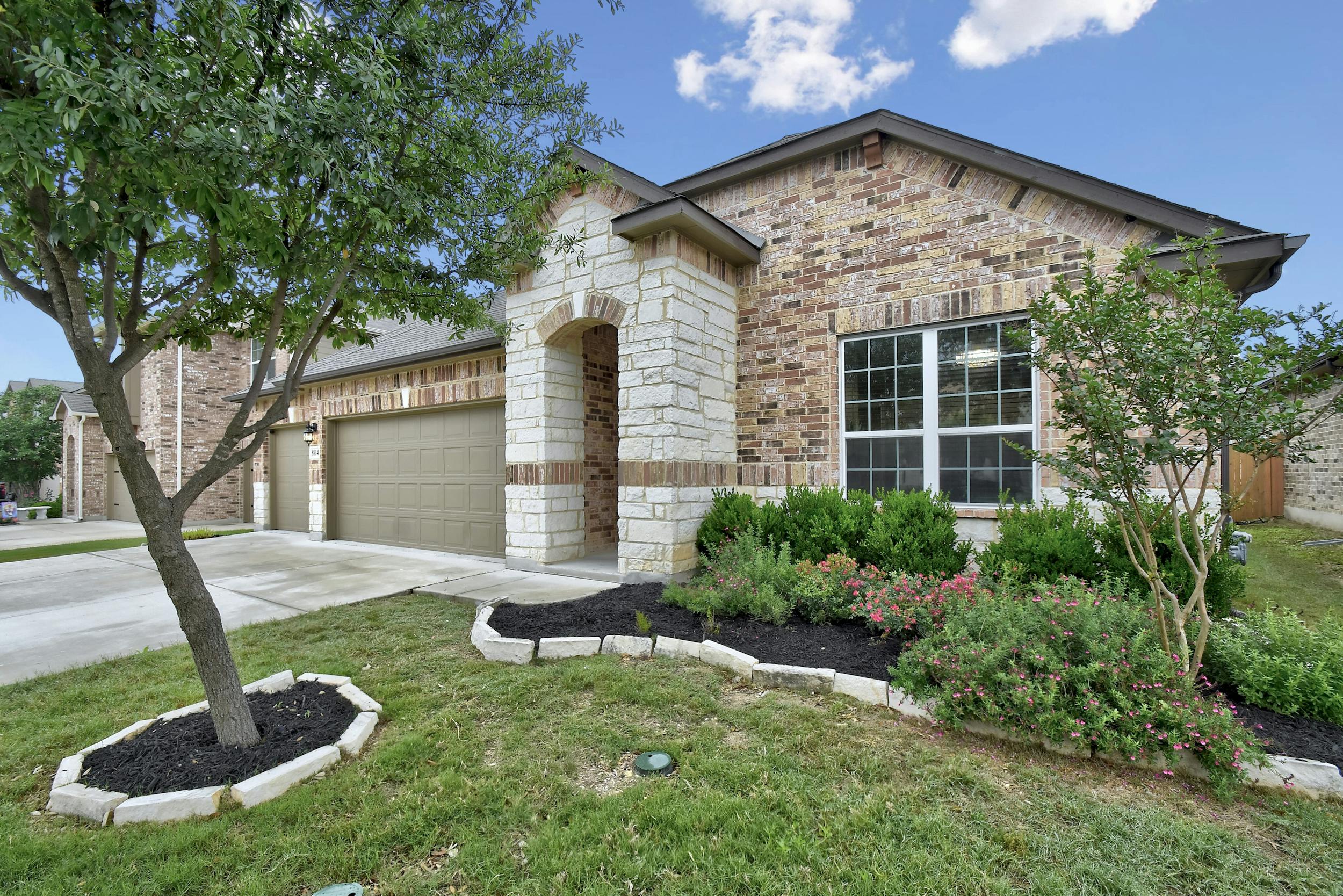 8814 Melton Gln – photo 2