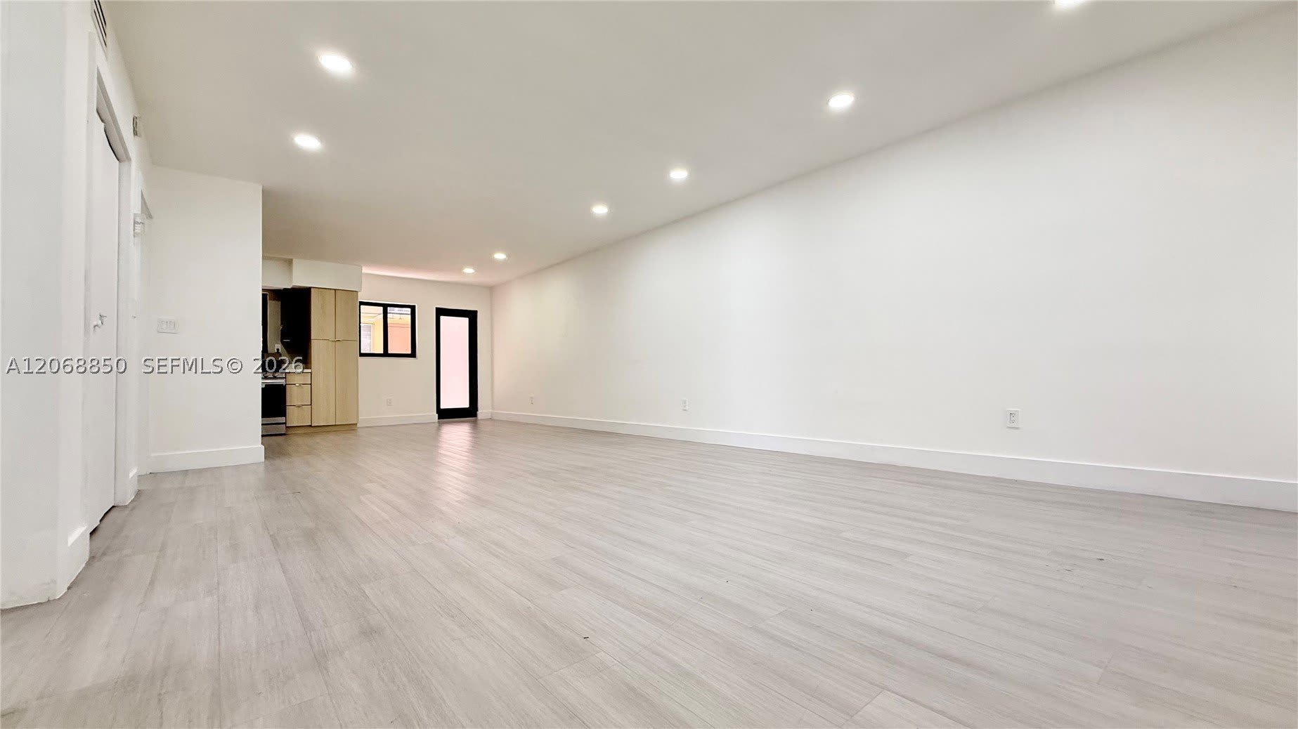 609 Lenox Ave – photo 2