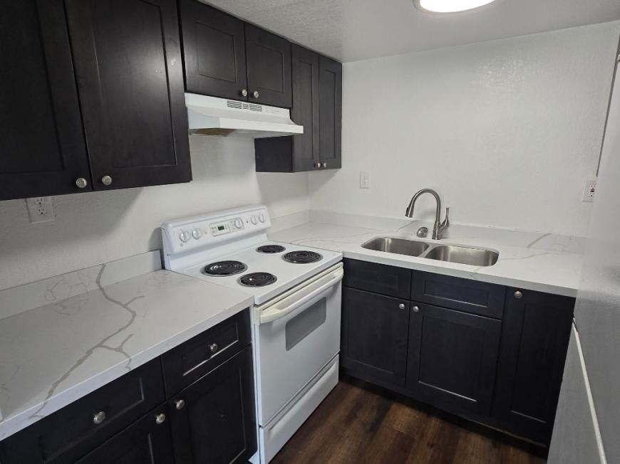 2634 N 43rd Ave – photo 1