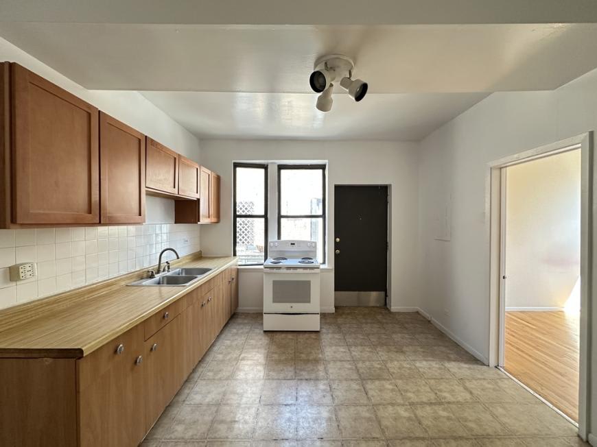 3145 Medill – photo 2