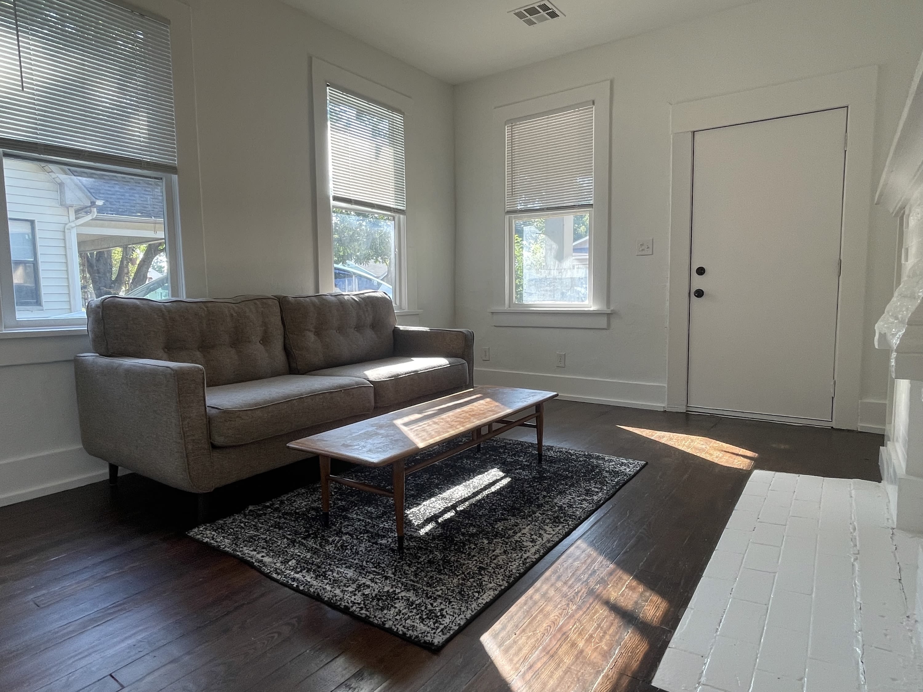 1137 Northwest 44th Street – photo 3