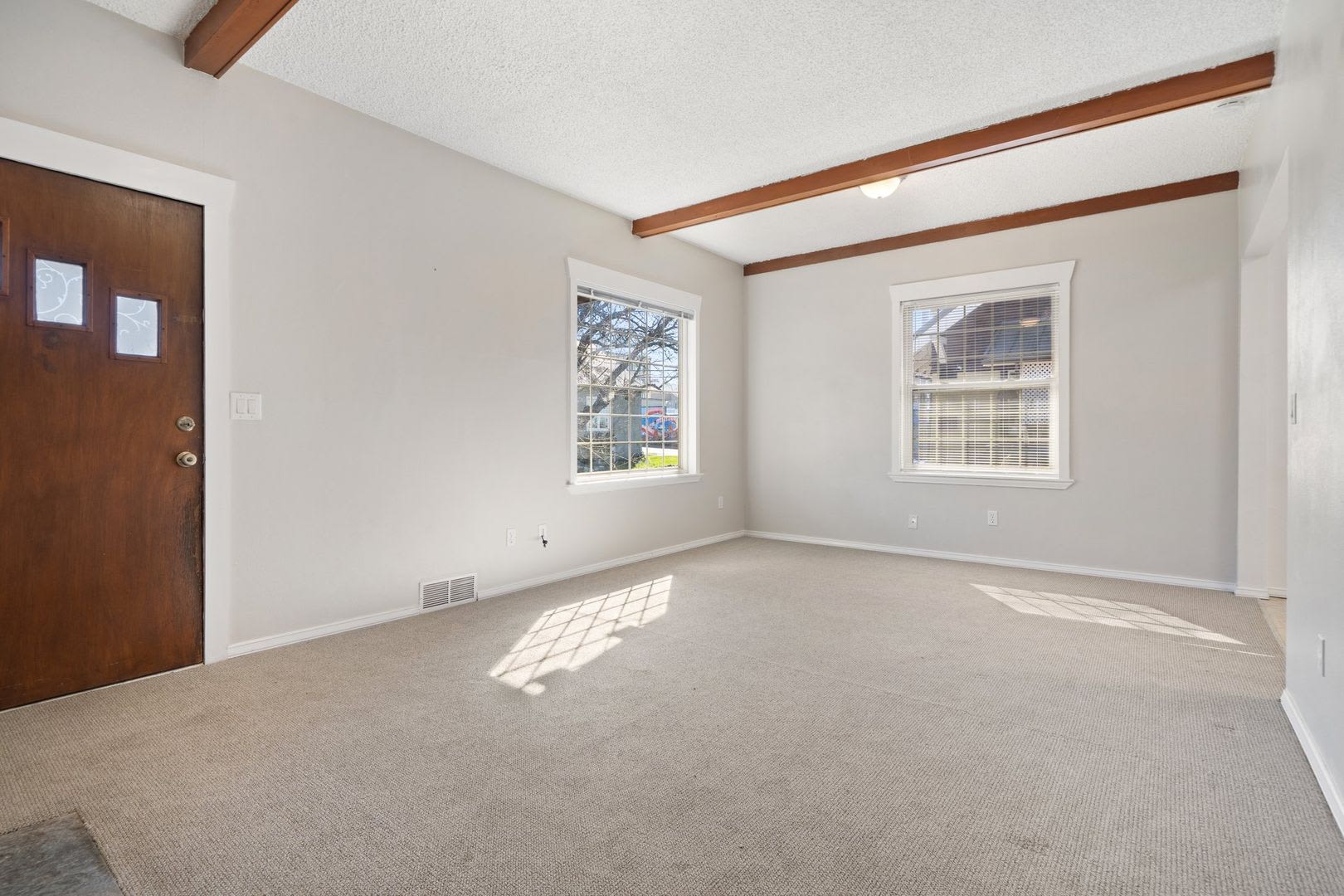 Tri-Level Home with Fenced Yard in West Bremerton – photo 4