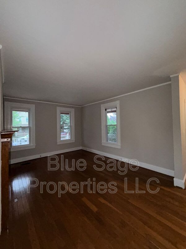 913 8th Ave – photo 5