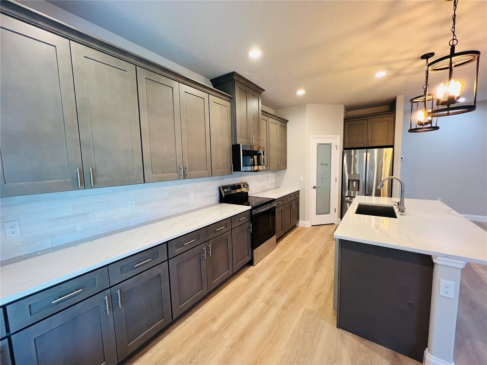 25 FIRCREST Lane – photo 3