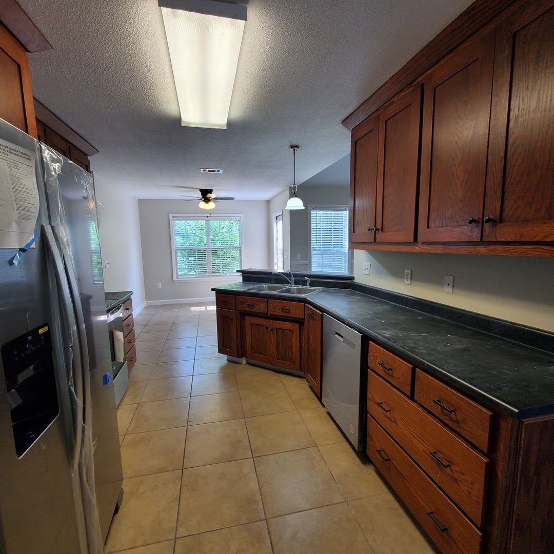 Modern Elegance in the Heart of Georgia: Your Ideal Home Awaits! – photo 5