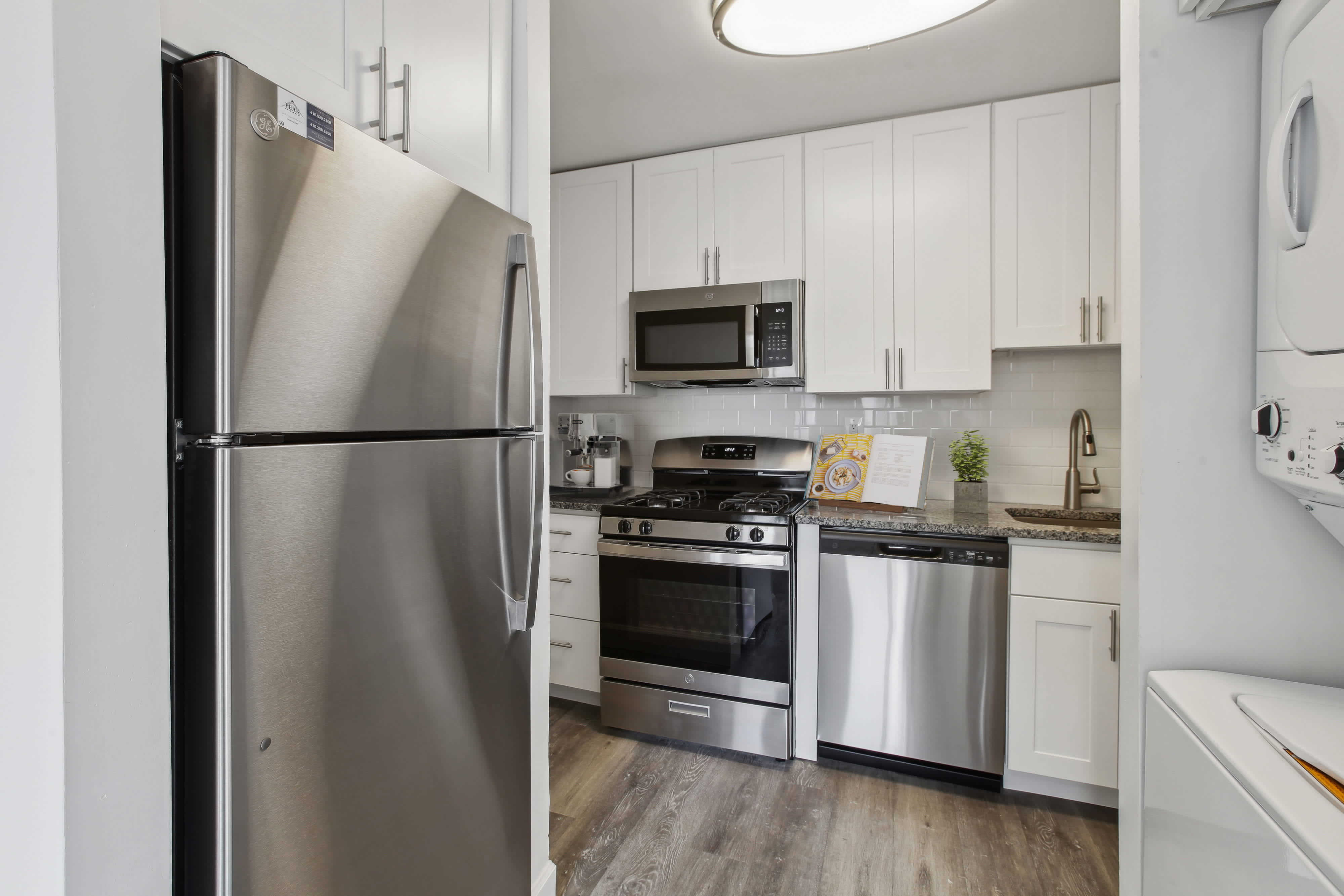 Hallfield Apartments – photo 3