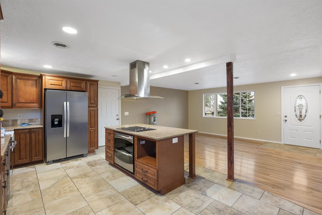 426 Leinum Court – photo 5