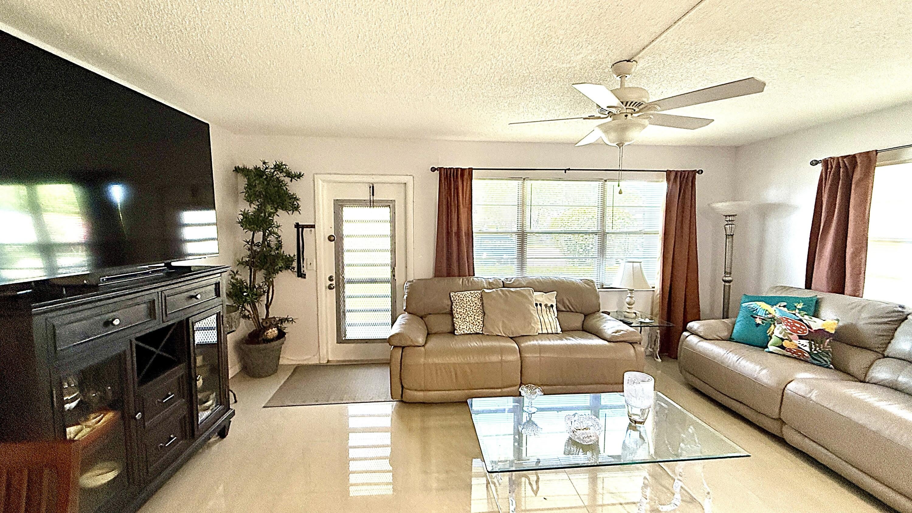 21 Newport B Court – photo 4