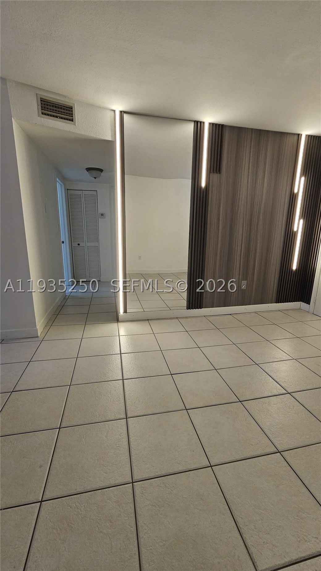 5460 W 21St Ct – photo 2
