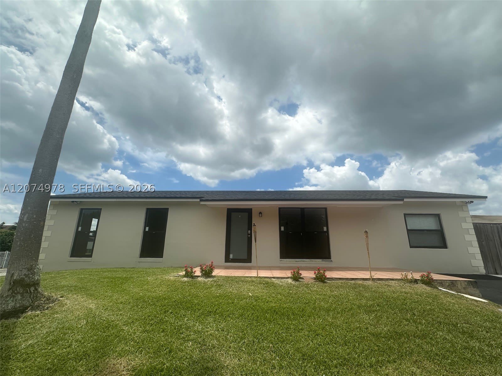 12205 SW 263rd Ter – photo 1
