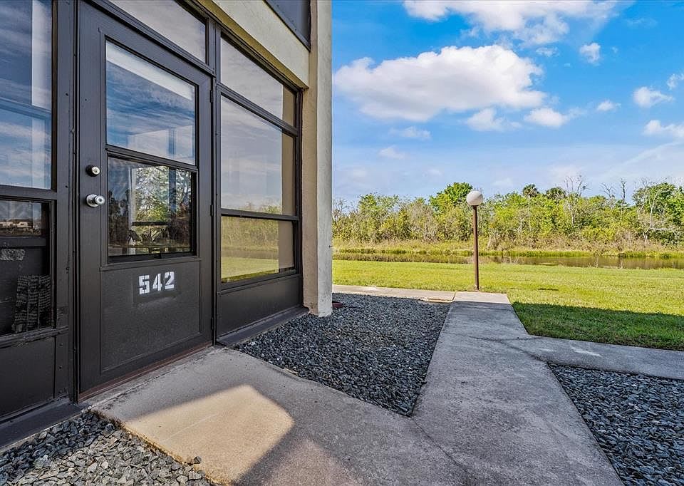 542 Belltower Avenue – photo 4