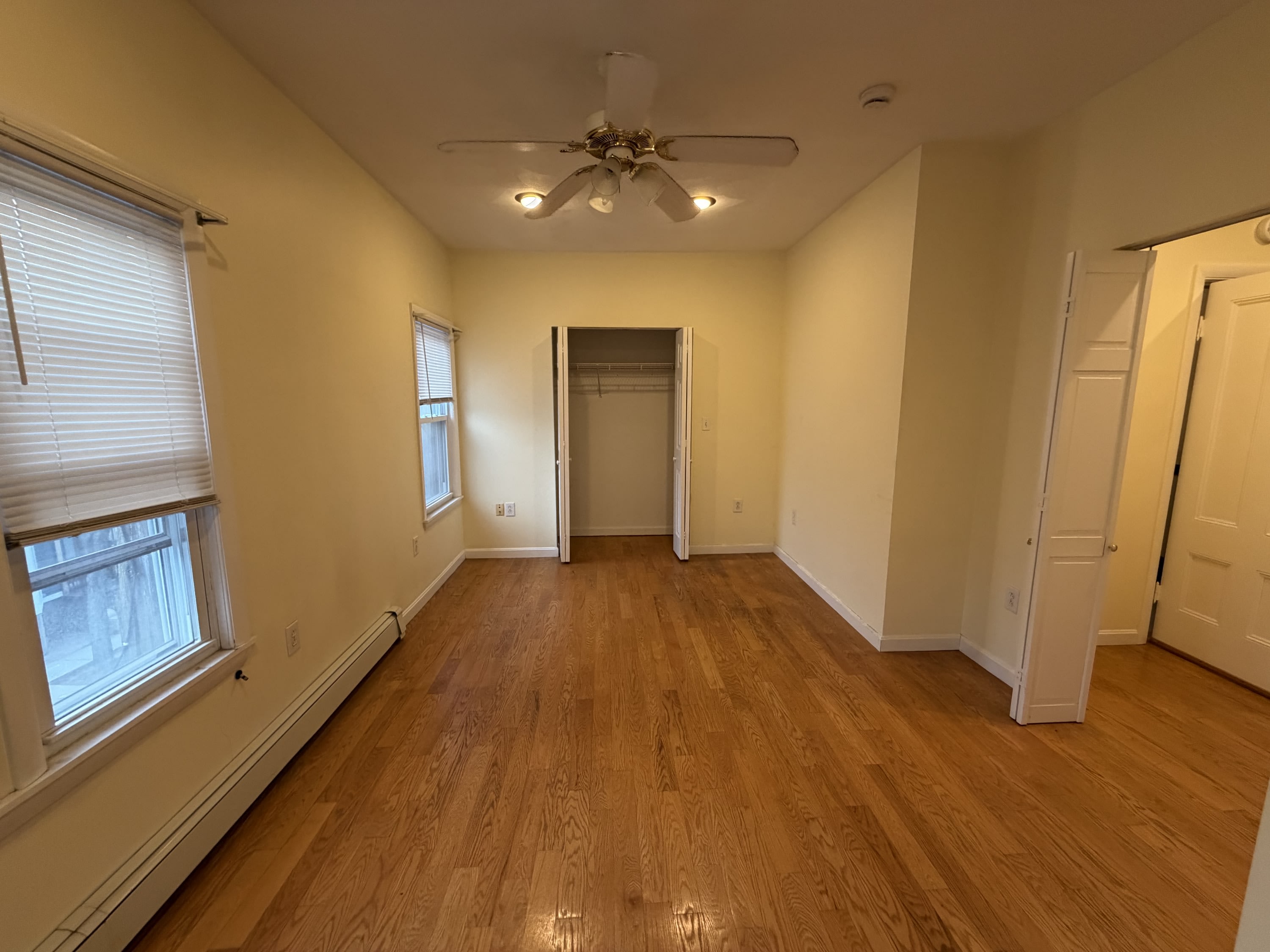 215 Lexington Street – photo 4